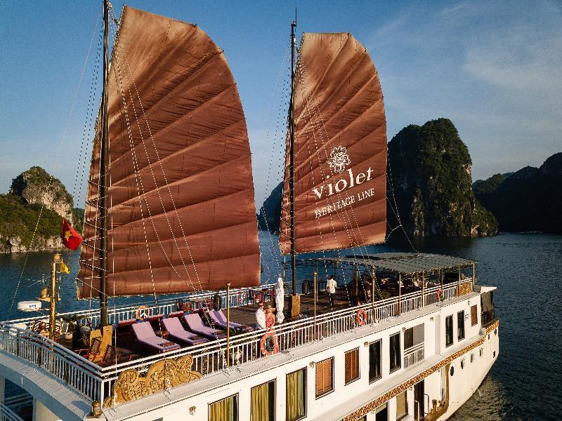 Heritage Line Violet Cruise - Halong Bay & Lan Ha Bay ハロン エクステリア 写真