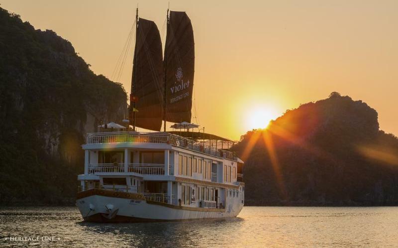 Heritage Line Violet Cruise - Halong Bay & Lan Ha Bay ハロン エクステリア 写真